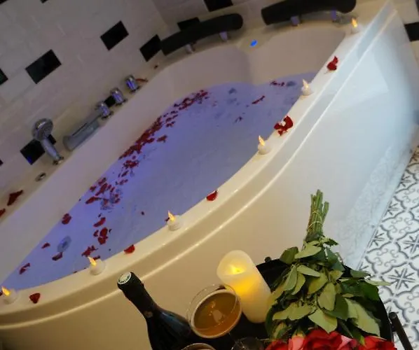 アパート Venus Escapade Romantique Avec Jacuzzi *